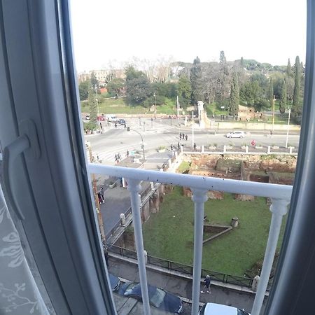 Colosseo Rooms Imperial Рим Екстериор снимка